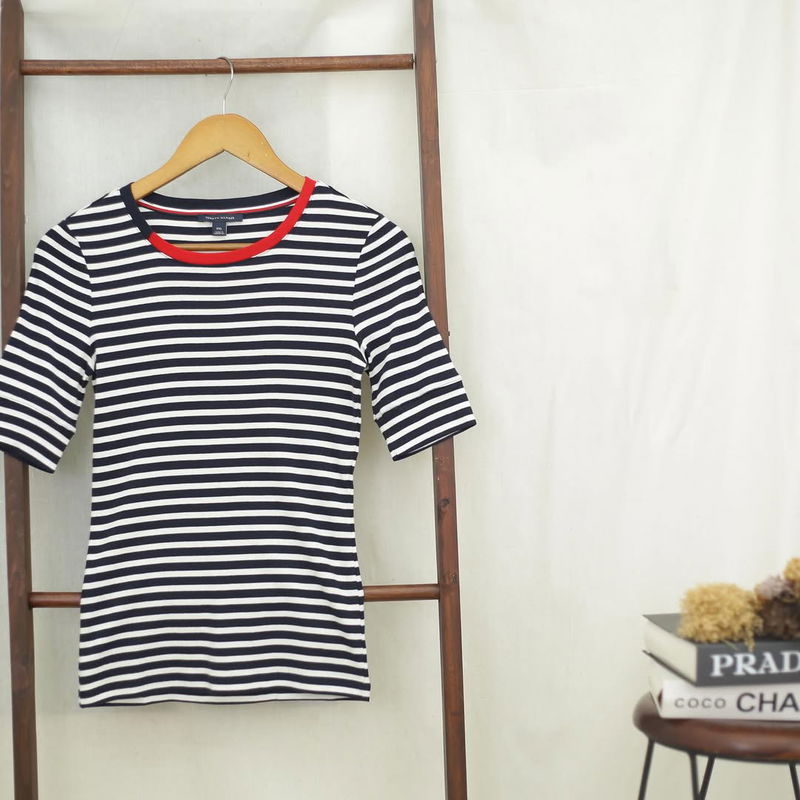 RE012 TH Navy Stripe Contrast Collar T-Shirt V111