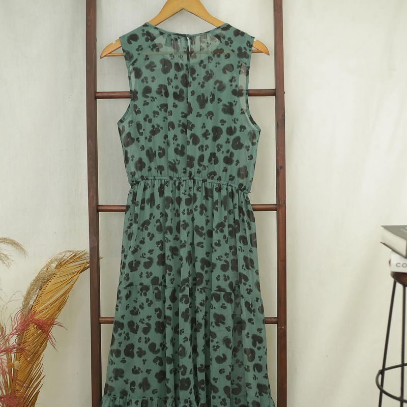 RE155 Simply Verawang Sleeve-Less Maxi Dress N69